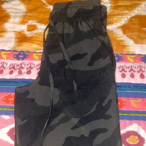 Albion Fit Destination Joggers- Camouflage